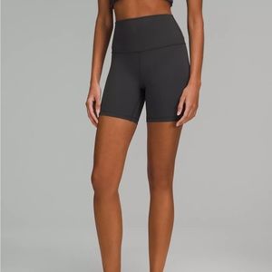 lululemon Align™ High-Rise Short 6 inch in Graphite